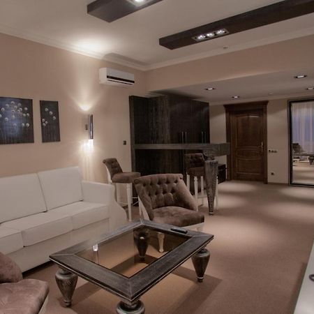 Orly Park-Hotel Kijev Kültér fotó