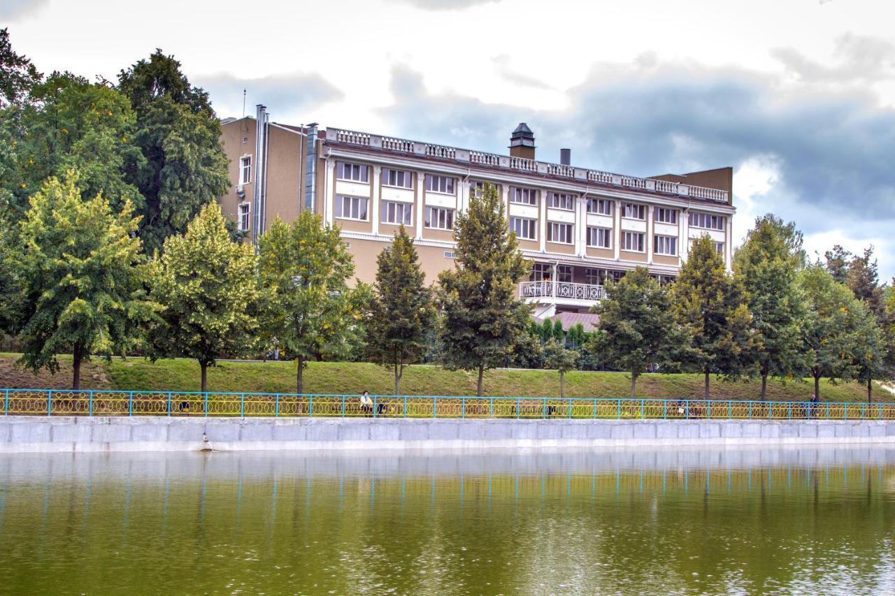 Orly Park-Hotel Kijev Kültér fotó