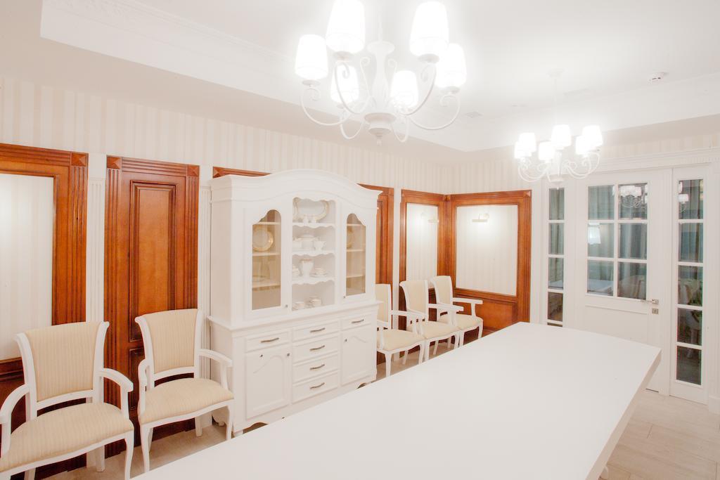 Orly Park-Hotel Kijev Kültér fotó