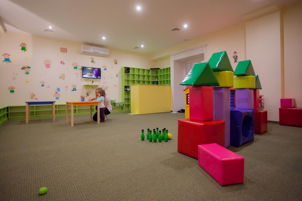 Orly Park-Hotel Kijev Kültér fotó