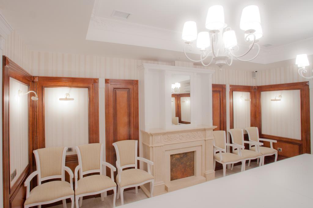 Orly Park-Hotel Kijev Kültér fotó